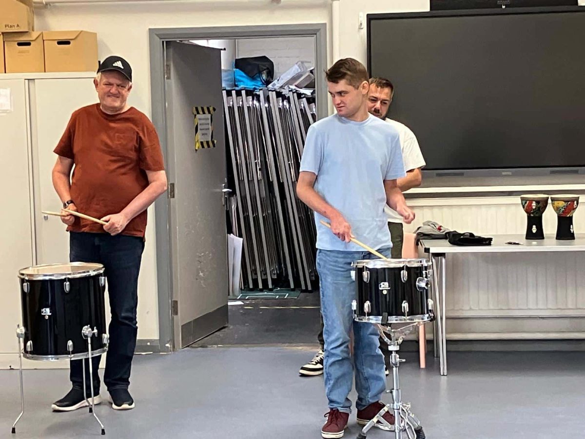 Drumming 3